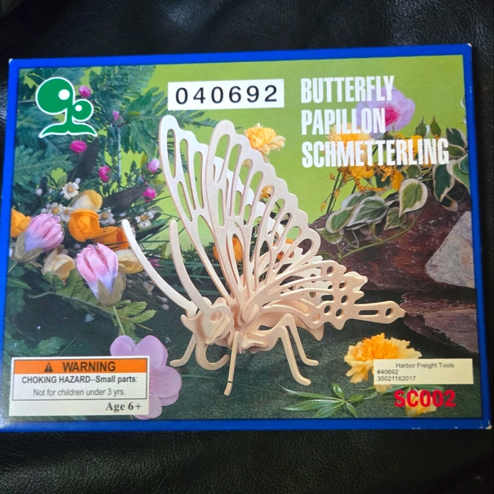 Butterfly wood puzzle sculpture 6+ NEW in box